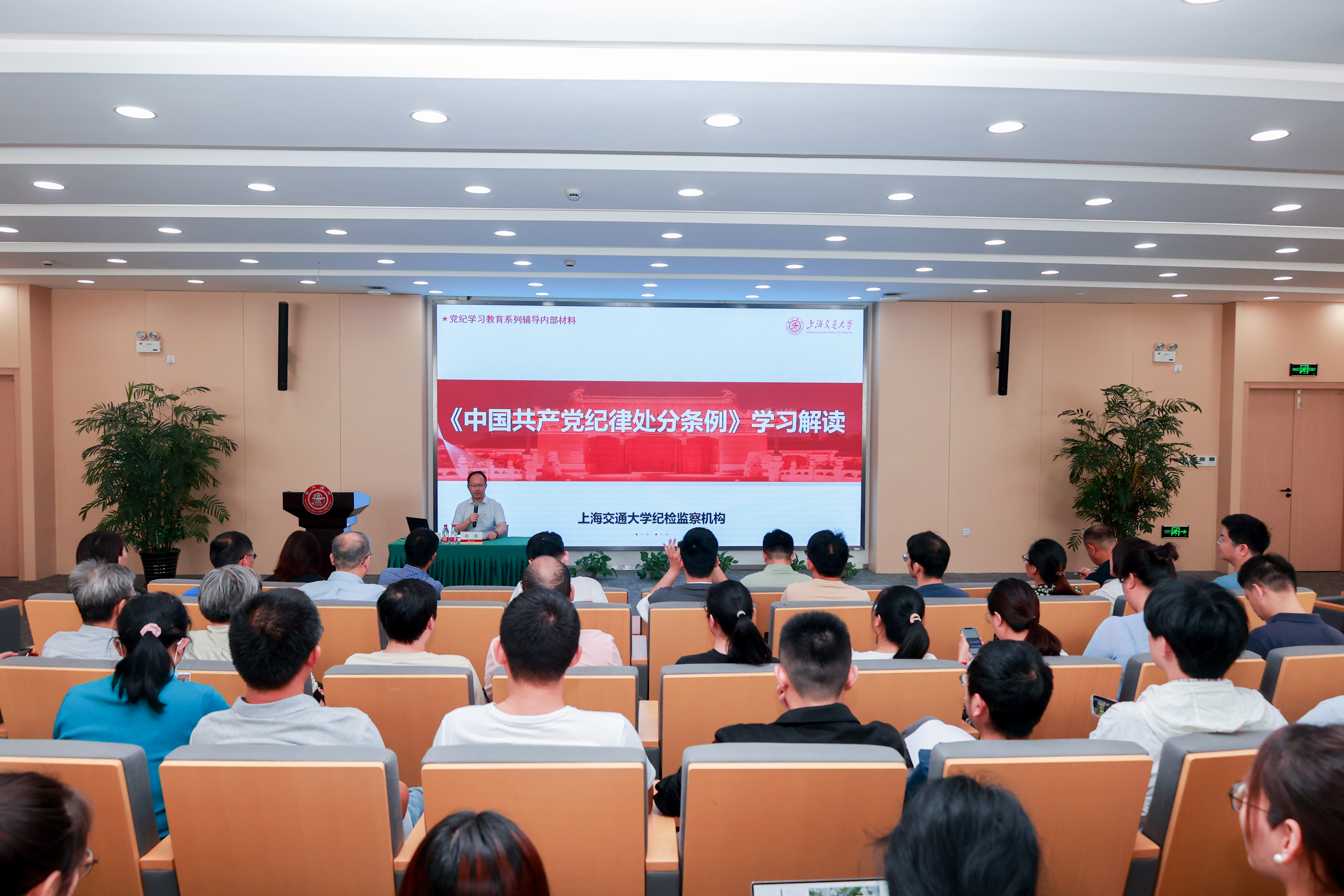 1716376272187843.jpg 211A6411.jpg