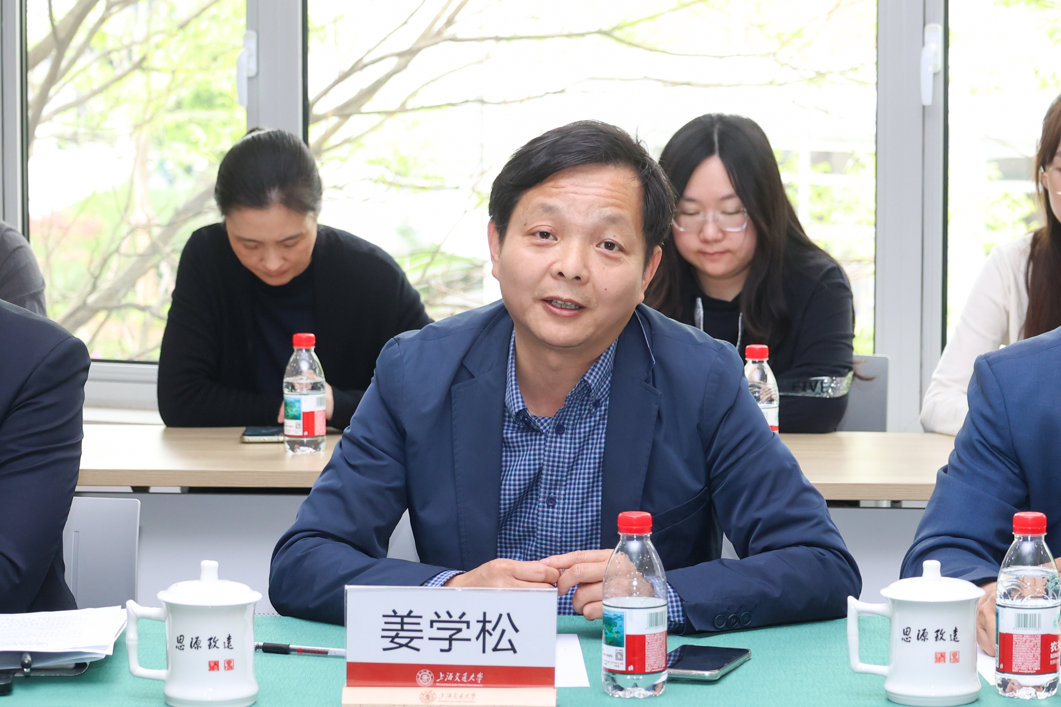 1745282785673406.jpg 211A8024.jpg